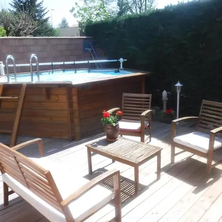 La Maisonnette De L'echappee Verte. Holiday home Albi